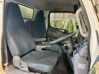 三菱ふそうキャンターアルミバン小型（2t・3t）[写真35]