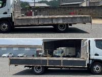 三菱ふそうキャンター平ボディ小型（2t・3t）[写真13]
