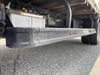 三菱ふそうキャンター平ボディ小型（2t・3t）[写真17]