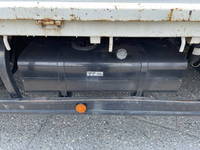 三菱ふそうキャンター平ボディ小型（2t・3t）[写真20]