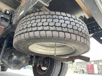 三菱ふそうキャンター平ボディ小型（2t・3t）[写真23]