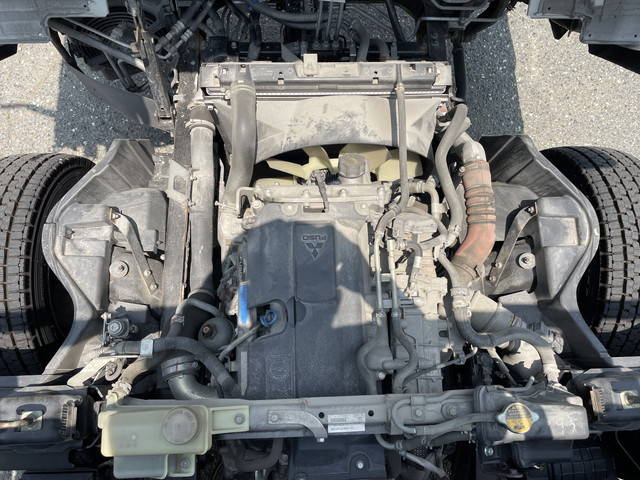 三菱ふそうキャンター平ボディ小型（2t・3t）[写真24]