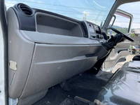 三菱ふそうキャンター平ボディ小型（2t・3t）[写真31]