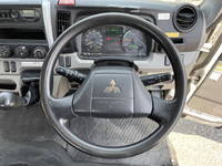 三菱ふそうキャンター平ボディ小型（2t・3t）[写真36]