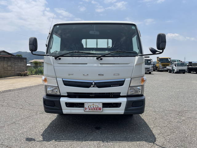 三菱ふそうキャンター平ボディ小型（2t・3t）[写真06]