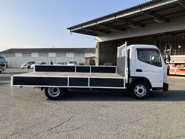 三菱ふそうキャンター平ボディ小型（2t・3t）[写真08]