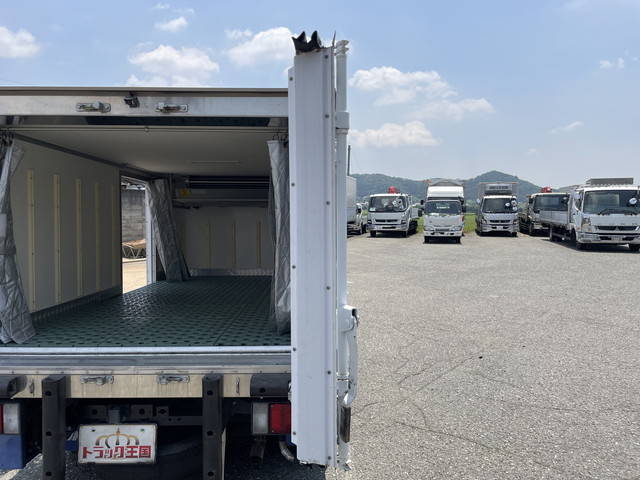 いすゞエルフ冷凍車（冷蔵車）小型（2t・3t）[写真11]