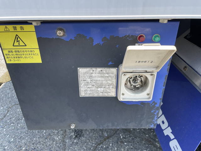 いすゞエルフ冷凍車（冷蔵車）小型（2t・3t）[写真15]