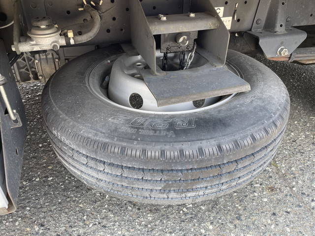 いすゞエルフ冷凍車（冷蔵車）小型（2t・3t）[写真19]