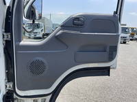 いすゞエルフ冷凍車（冷蔵車）小型（2t・3t）[写真30]