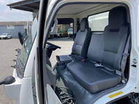 いすゞエルフ冷凍車（冷蔵車）小型（2t・3t）[写真32]