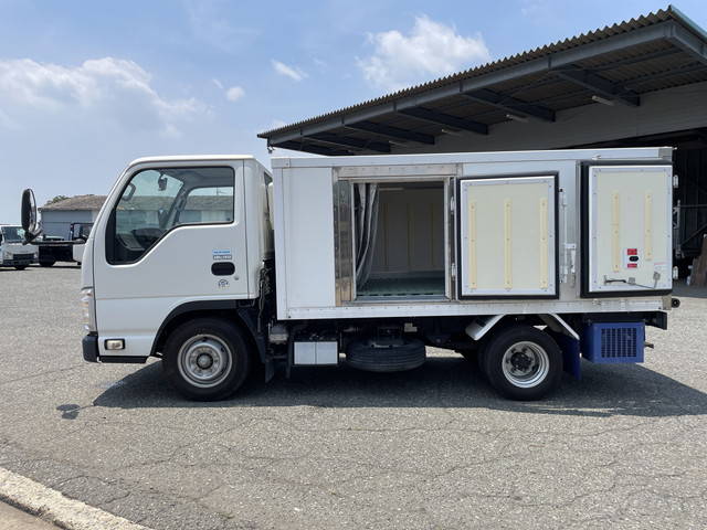 いすゞエルフ冷凍車（冷蔵車）小型（2t・3t）[写真06]