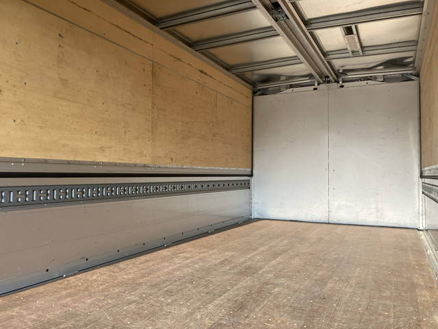 三菱ふそうキャンターアルミウイング小型（2t・3t）[写真14]