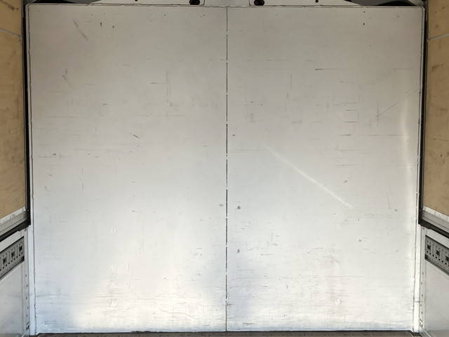 三菱ふそうキャンターアルミウイング小型（2t・3t）[写真16]