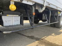 三菱ふそうキャンターアルミウイング小型（2t・3t）[写真21]