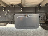 三菱ふそうキャンターアルミウイング小型（2t・3t）[写真23]