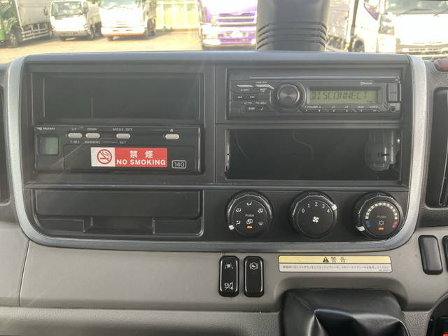 三菱ふそうキャンターアルミウイング小型（2t・3t）[写真35]