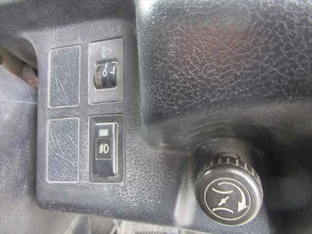 日野レンジャー深ダンプ（土砂禁ダンプ）中型（4t）[写真35]