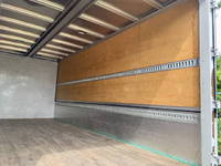 いすゞフォワードアルミウイング中型（4t）[写真11]