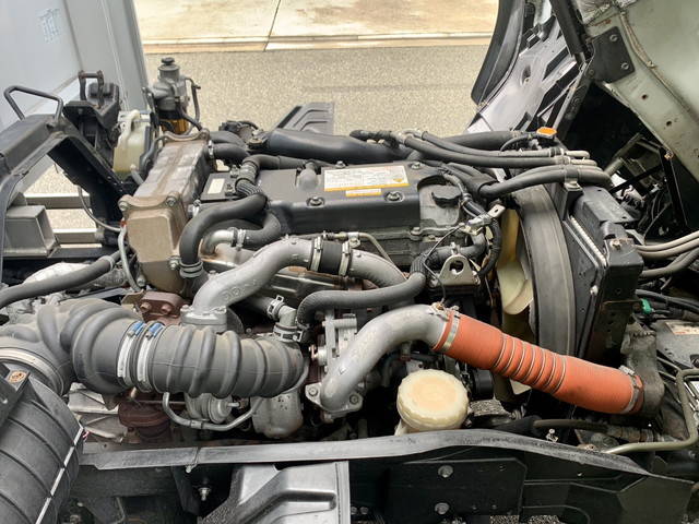 いすゞフォワードアルミウイング中型（4t）[写真21]