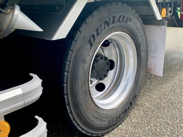 いすゞフォワードアルミウイング中型（4t）[写真23]