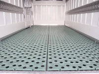 三菱ふそうキャンター冷凍車（冷蔵車）小型（2t・3t）[写真12]