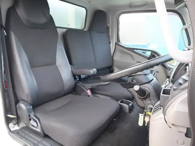 三菱ふそうキャンター冷凍車（冷蔵車）小型（2t・3t）[写真34]