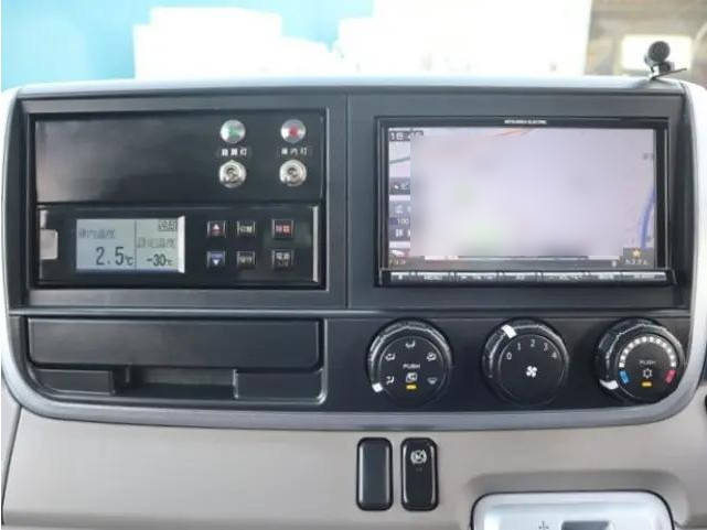 三菱ふそうキャンター冷凍車（冷蔵車）小型（2t・3t）[写真39]