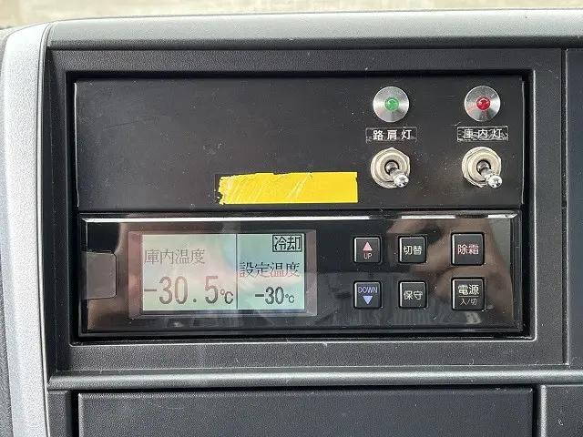 三菱ふそうキャンター冷凍車（冷蔵車）小型（2t・3t）[写真40]