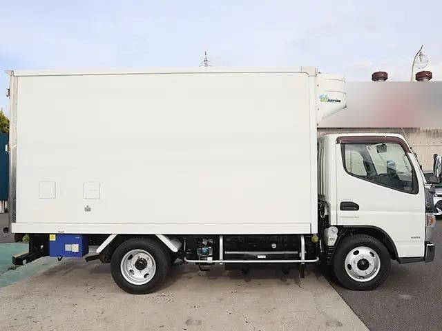 三菱ふそうキャンター冷凍車（冷蔵車）小型（2t・3t）[写真05]