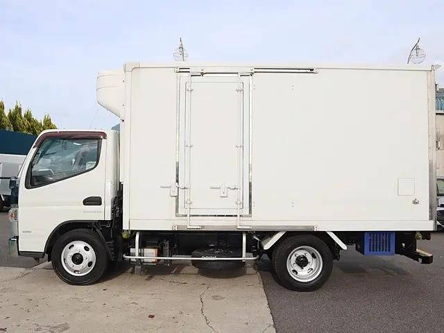 三菱ふそうキャンター冷凍車（冷蔵車）小型（2t・3t）[写真06]