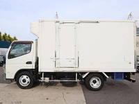 三菱ふそうキャンター冷凍車（冷蔵車）小型（2t・3t）[写真06]