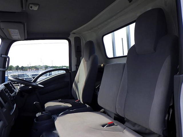 いすゞエルフ平ボディ小型（2t・3t）[写真10]