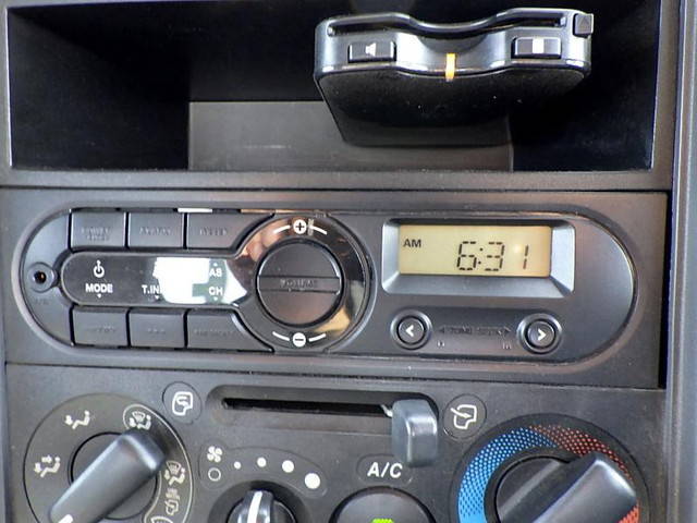 いすゞエルフ平ボディ小型（2t・3t）[写真16]