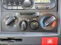 いすゞエルフ平ボディ小型（2t・3t）[写真17]