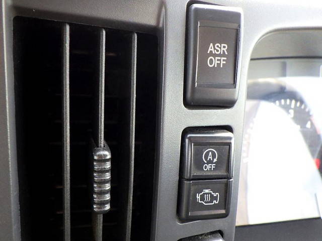 いすゞエルフ平ボディ小型（2t・3t）[写真20]