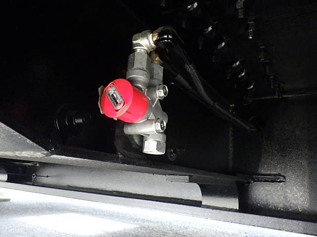 その他のメーカーその他の車種重機運搬トレーラー大型（10t）[写真17]