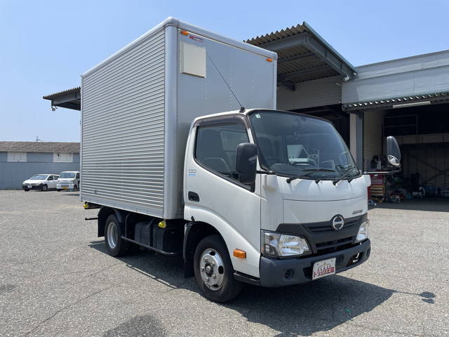 日野デュトロアルミバン小型（2t・3t）[写真03]