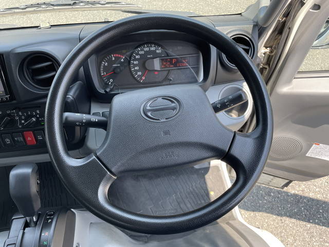 日野デュトロアルミバン小型（2t・3t）[写真37]