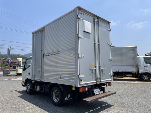 日野デュトロアルミバン小型（2t・3t）[写真04]