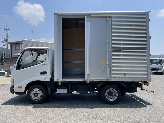 日野デュトロアルミバン小型（2t・3t）[写真05]