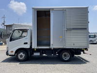 日野デュトロアルミバン小型（2t・3t）[写真06]