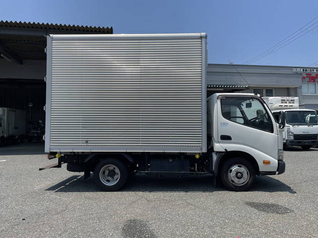 日野デュトロアルミバン小型（2t・3t）[写真07]