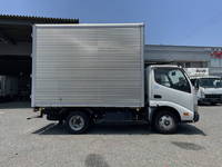 日野デュトロアルミバン小型（2t・3t）[写真08]