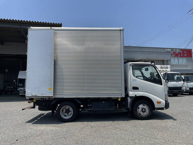 日野デュトロアルミバン小型（2t・3t）[写真08]