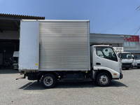 日野デュトロアルミバン小型（2t・3t）[写真09]