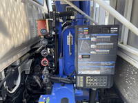 三菱ふそうキャンタークレーン4段小型（2t・3t）[写真17]