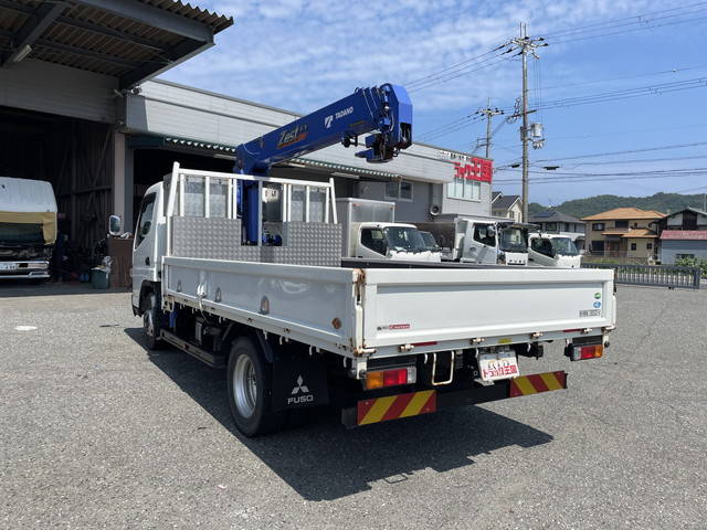三菱ふそうキャンタークレーン4段小型（2t・3t）[写真02]