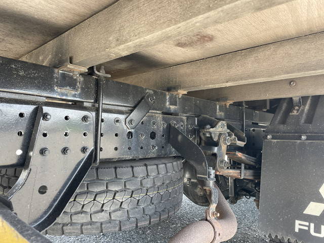 三菱ふそうキャンタークレーン4段小型（2t・3t）[写真26]