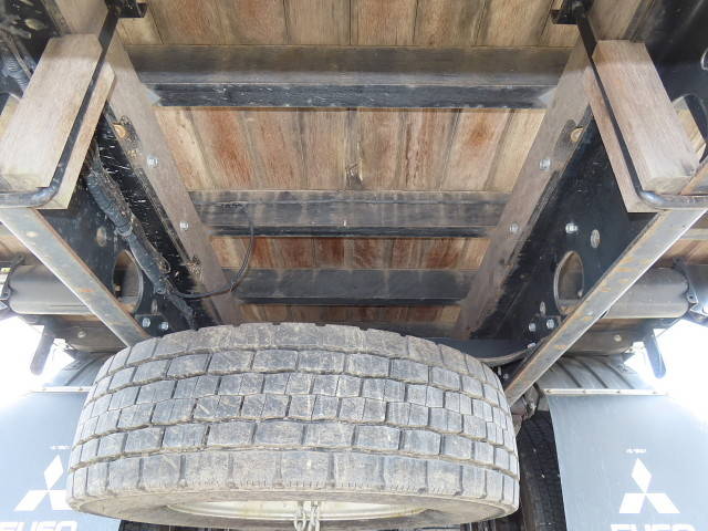 三菱ふそうファイタークレーン4段増トン（6t・8t）[写真10]